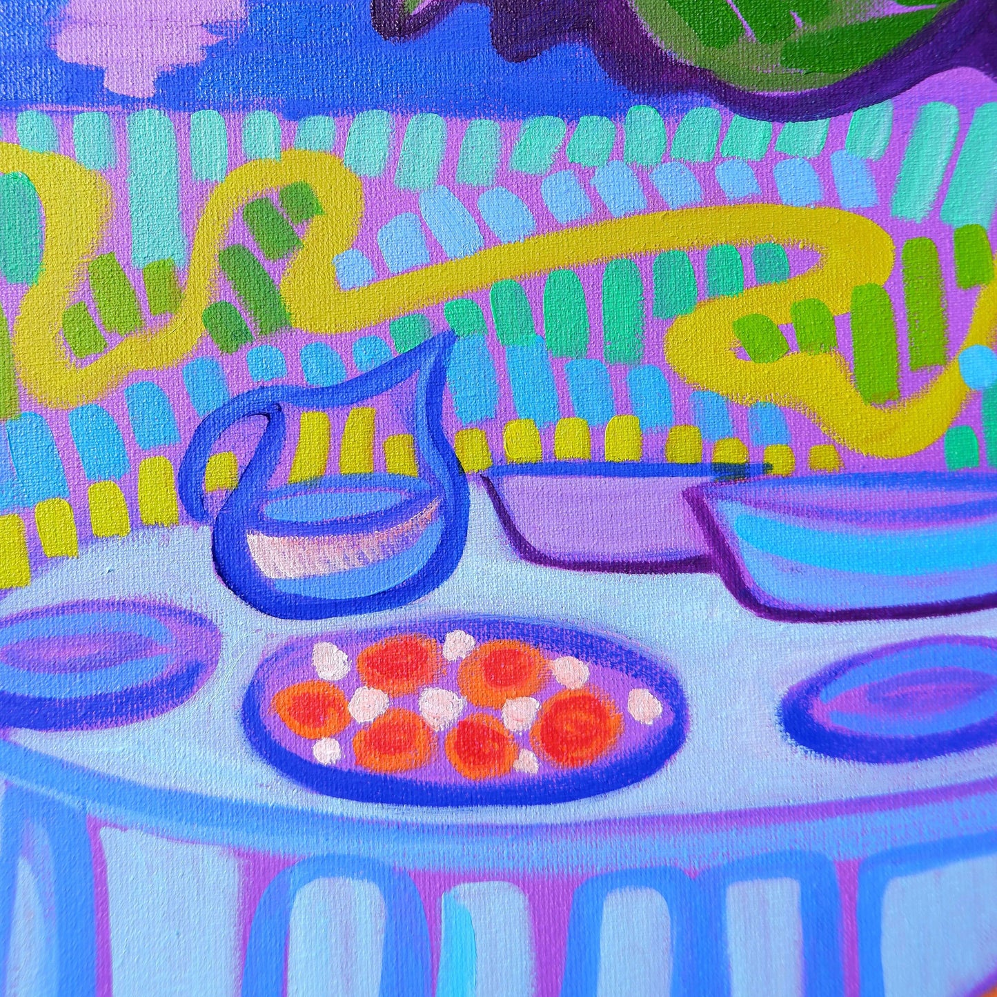 Kleurrijk Humdrum Blues schilderij met een tafelsetting en levendige abstracte achtergronden
