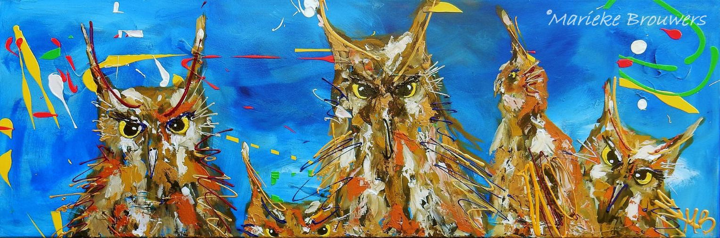 Abstract modern schilderij met kleurrijke uilen en levendige blauwe achtergrond moderne uil schilderij