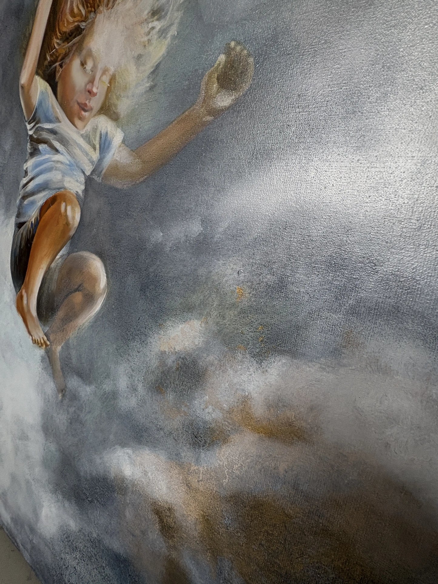 Originele kunstwerken voor interieur van een meisje dat door de lucht springt met een dromerige achtergrond