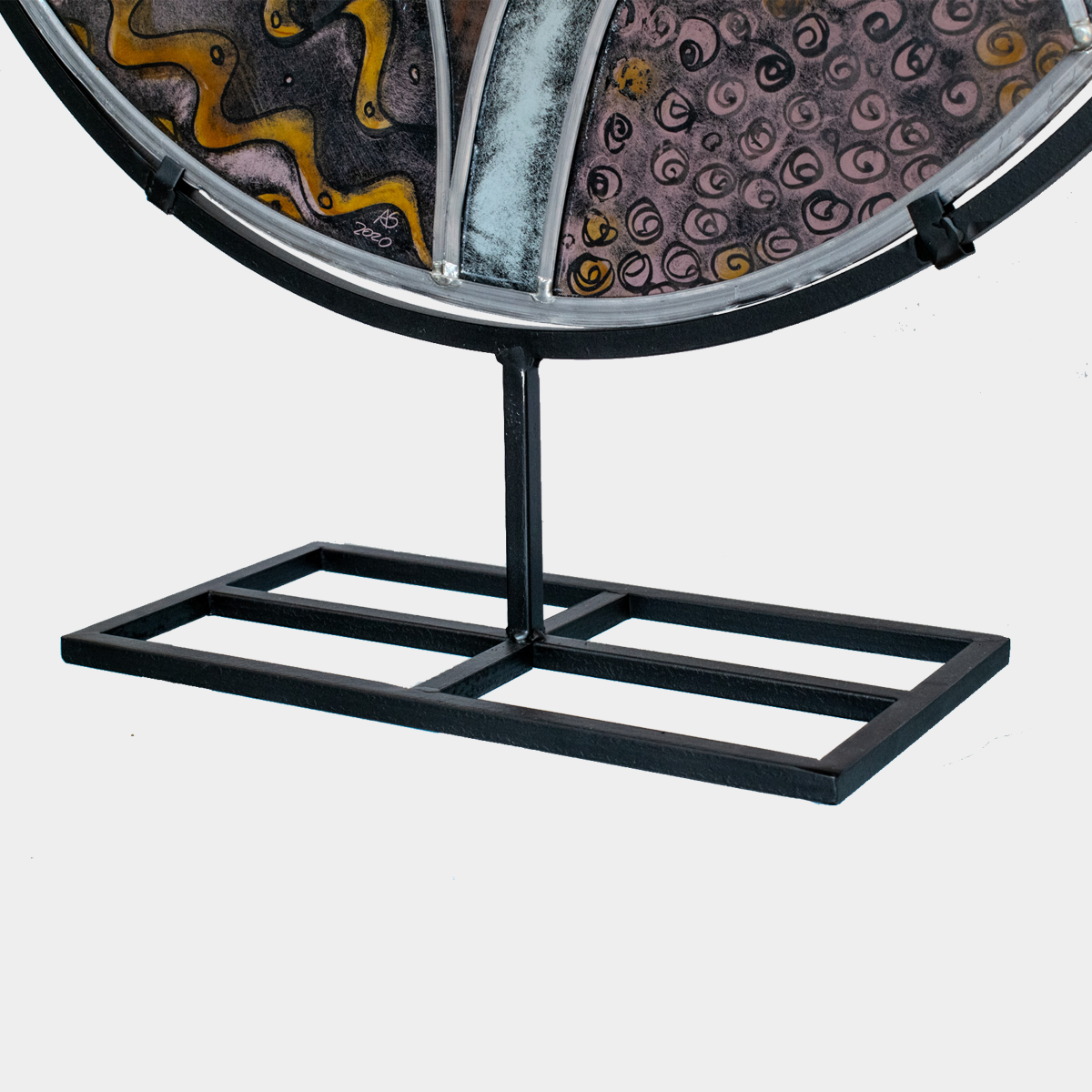 Zwarte metalen standaard voor unieke paard decoratie glas van Glas & Art Ank Stumpel