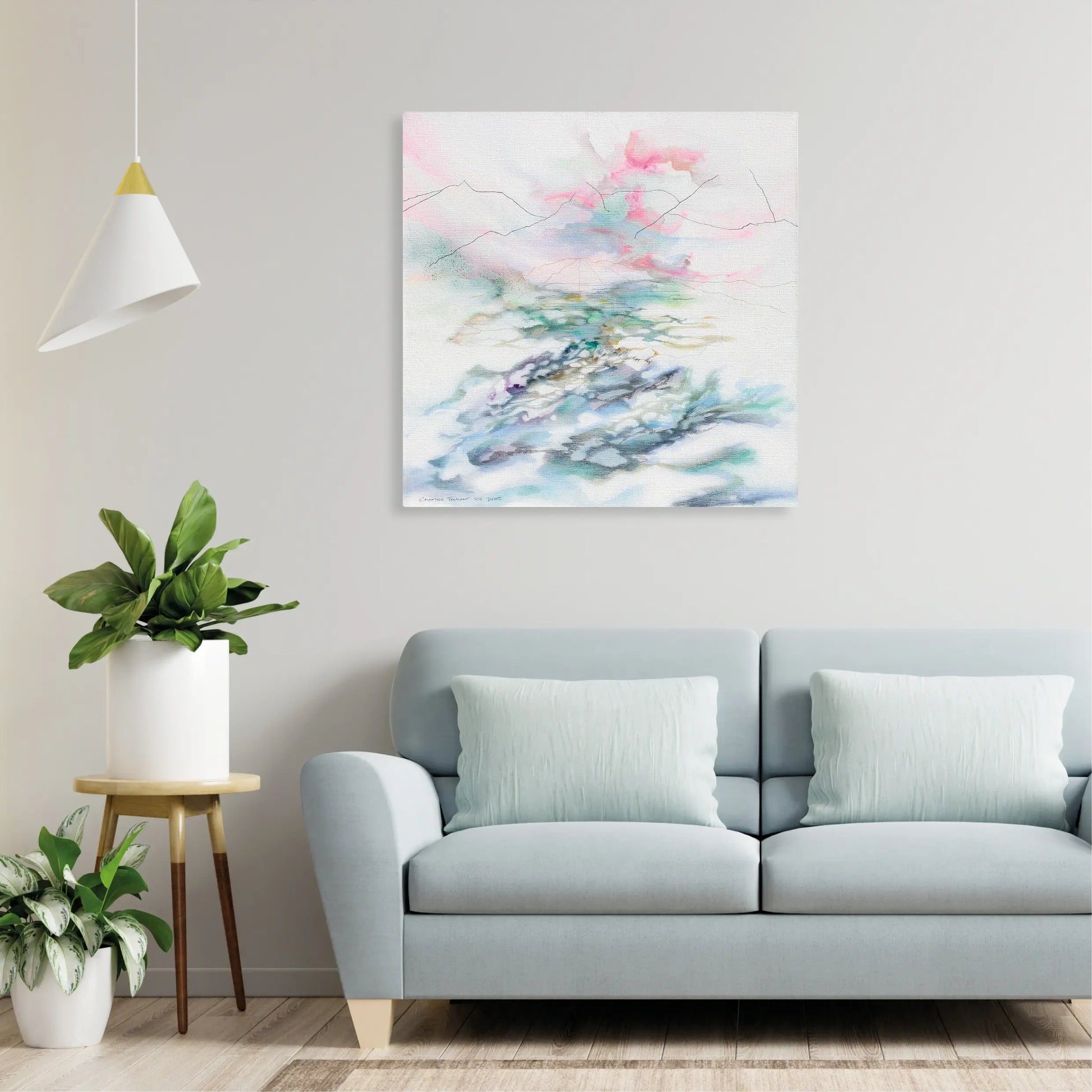 Schilderij van Charlot Terhaar sive Droste als exclusieve kunst voor interieur boven een bank