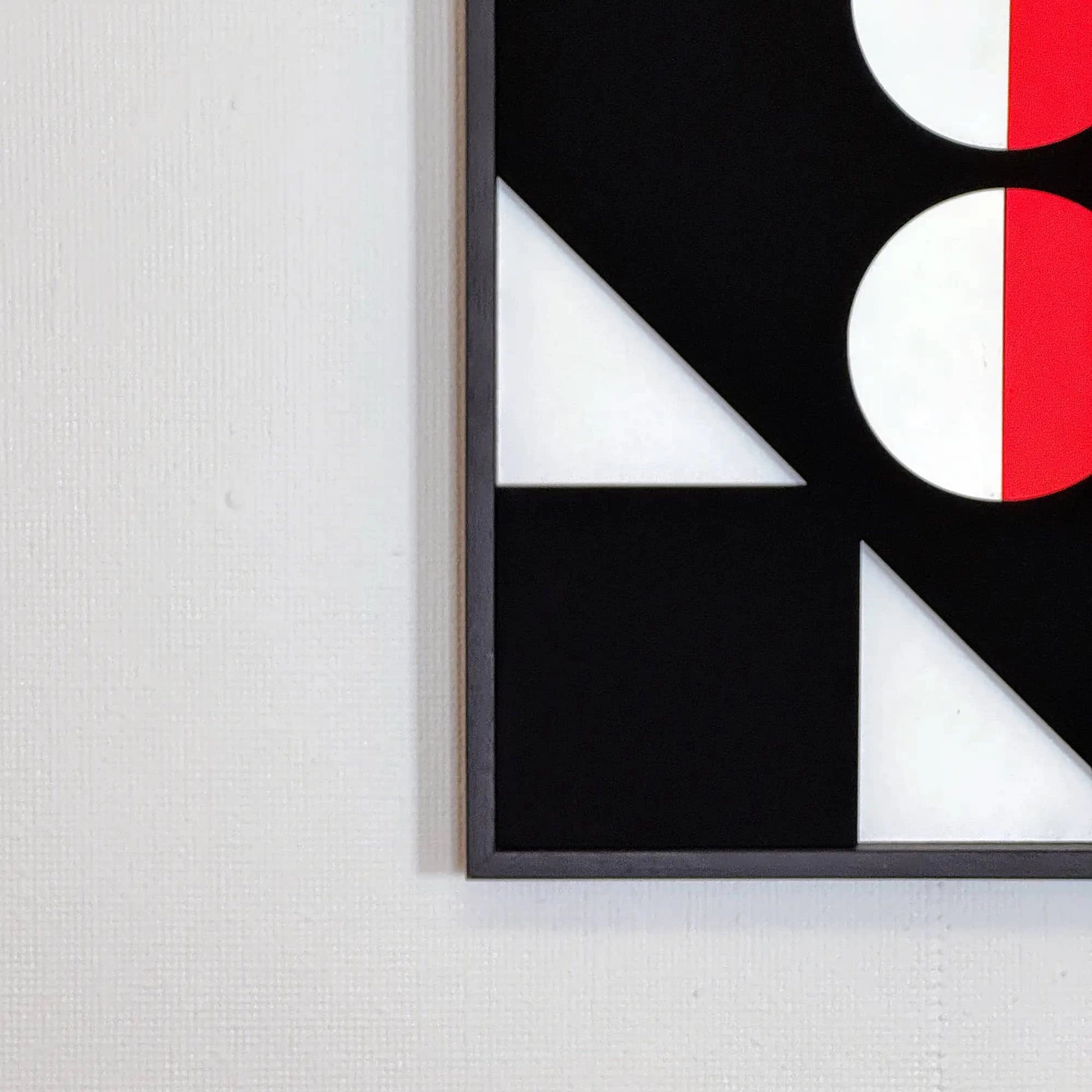 Abstracte kunst kopen van Rob Stolte met geometrische vormen in zwart, wit en rood