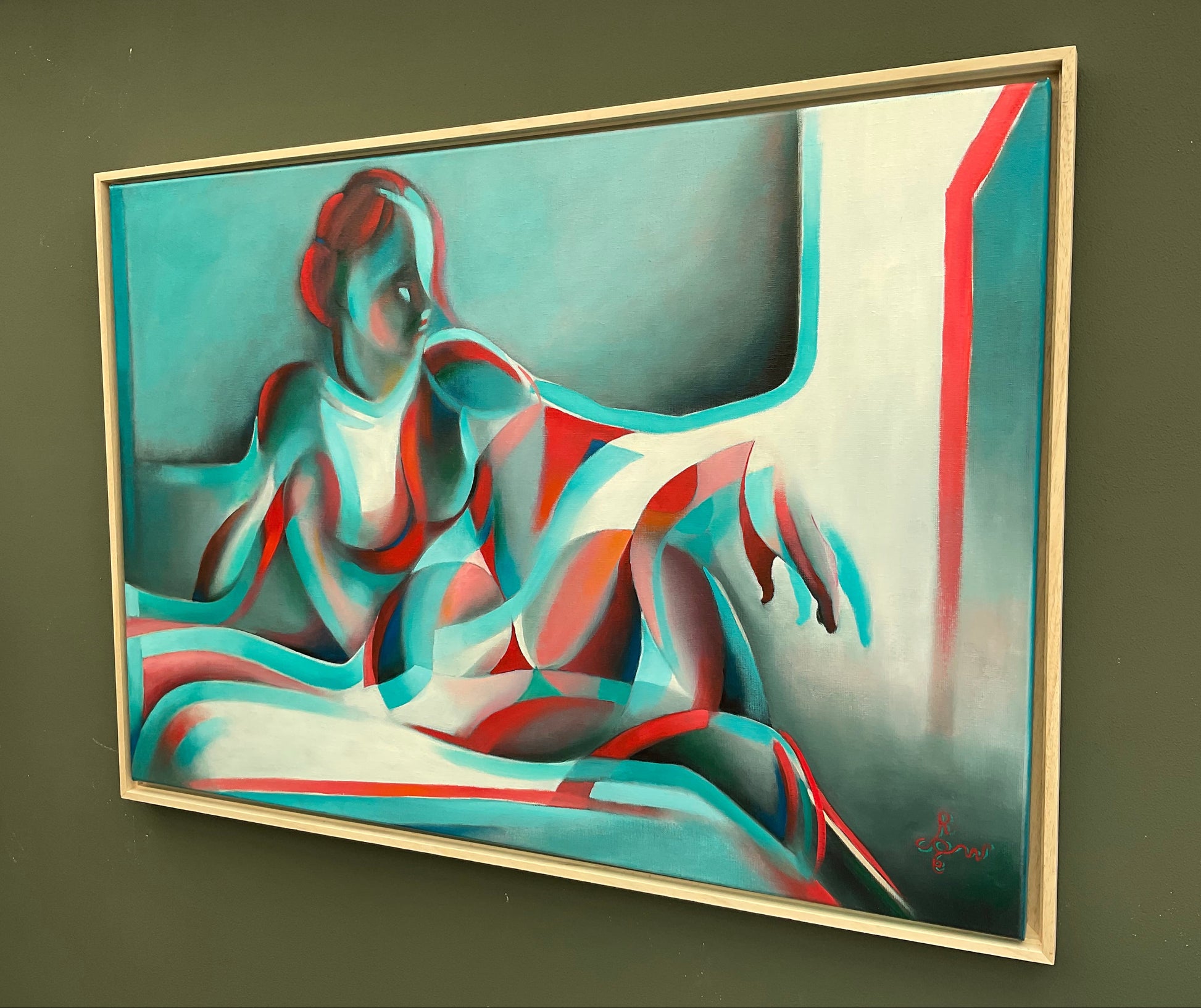 Schilderij van Corné Akkers in anaglyphical roundism met abstracte menselijke figuur in pastelkleuren