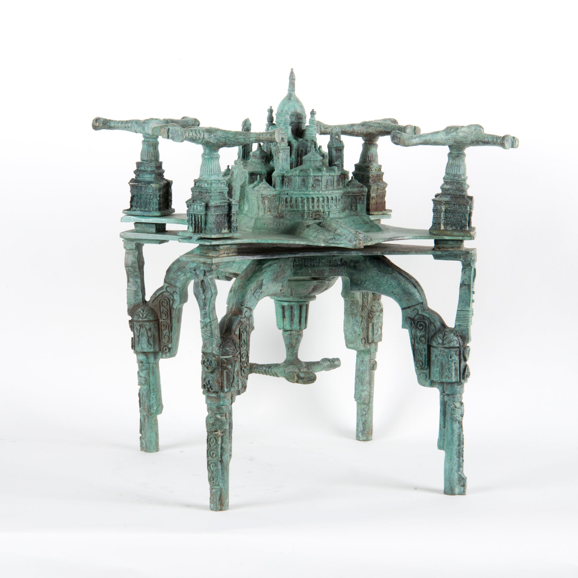 Unieke bronzen sculptuur van een gedetailleerd architectonisch ontwerp met stijlvolle afwerking