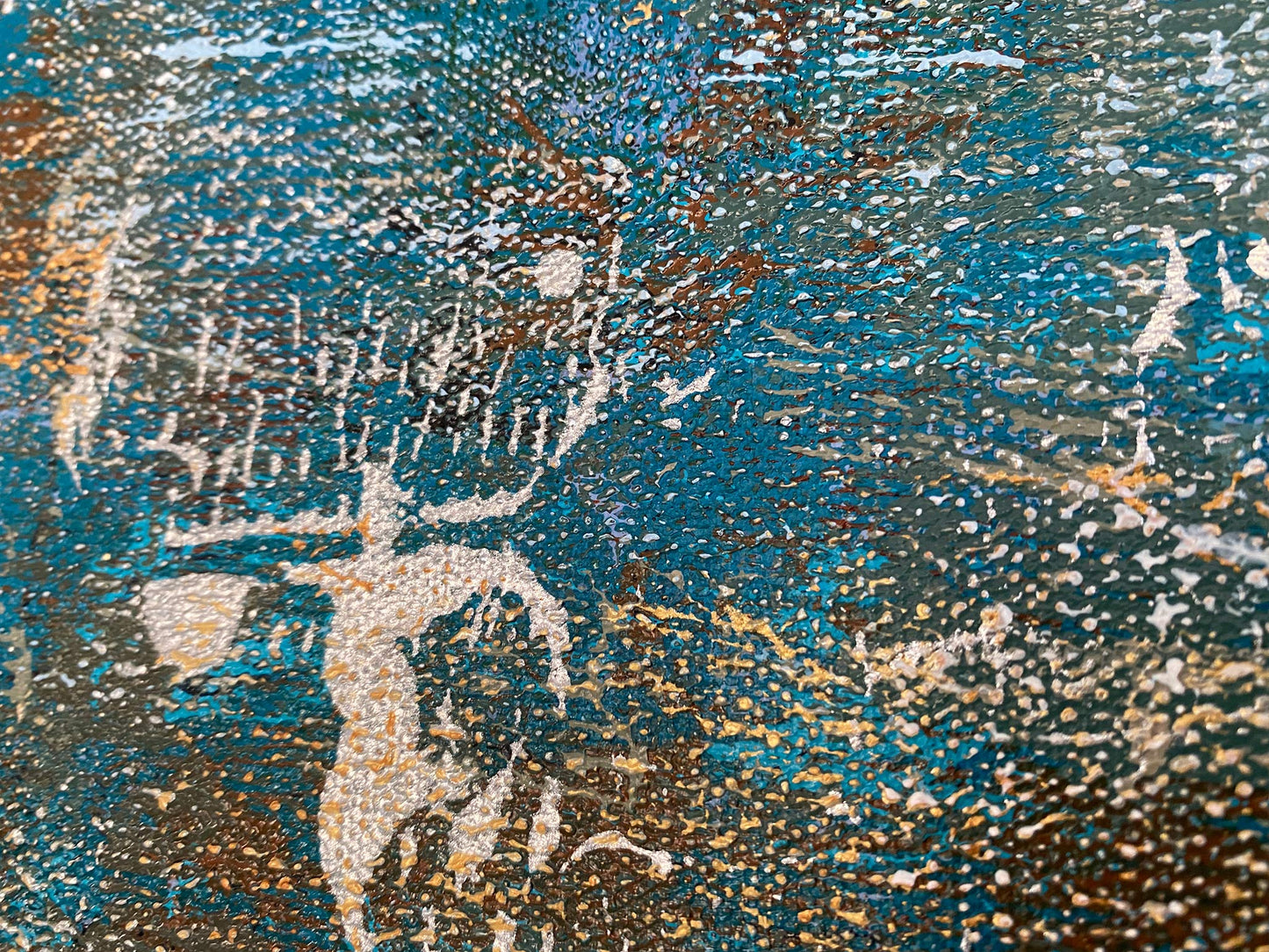 Abstract schilderij van Elise Eekhout met thema verdronken land in kleurrijke tinten