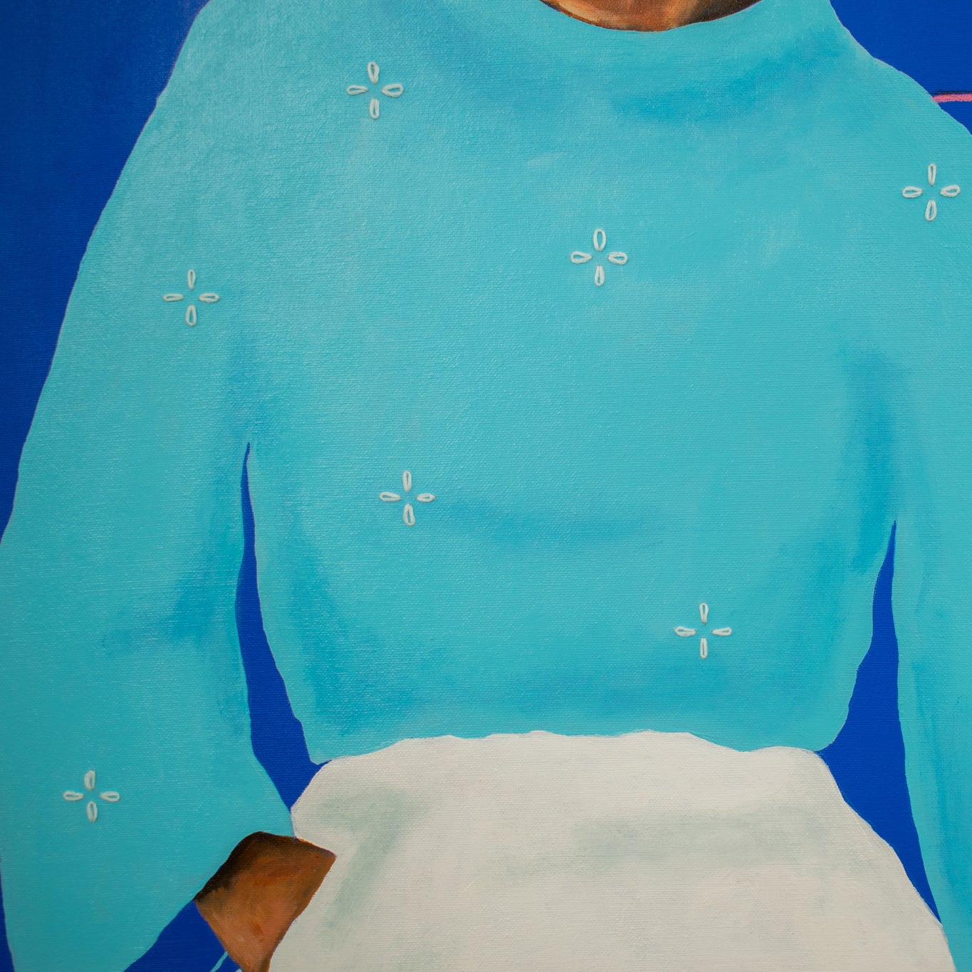 Moderne schilderij van een vrouw in een blauwe trui met unieke details en een kleurrijke achtergrond