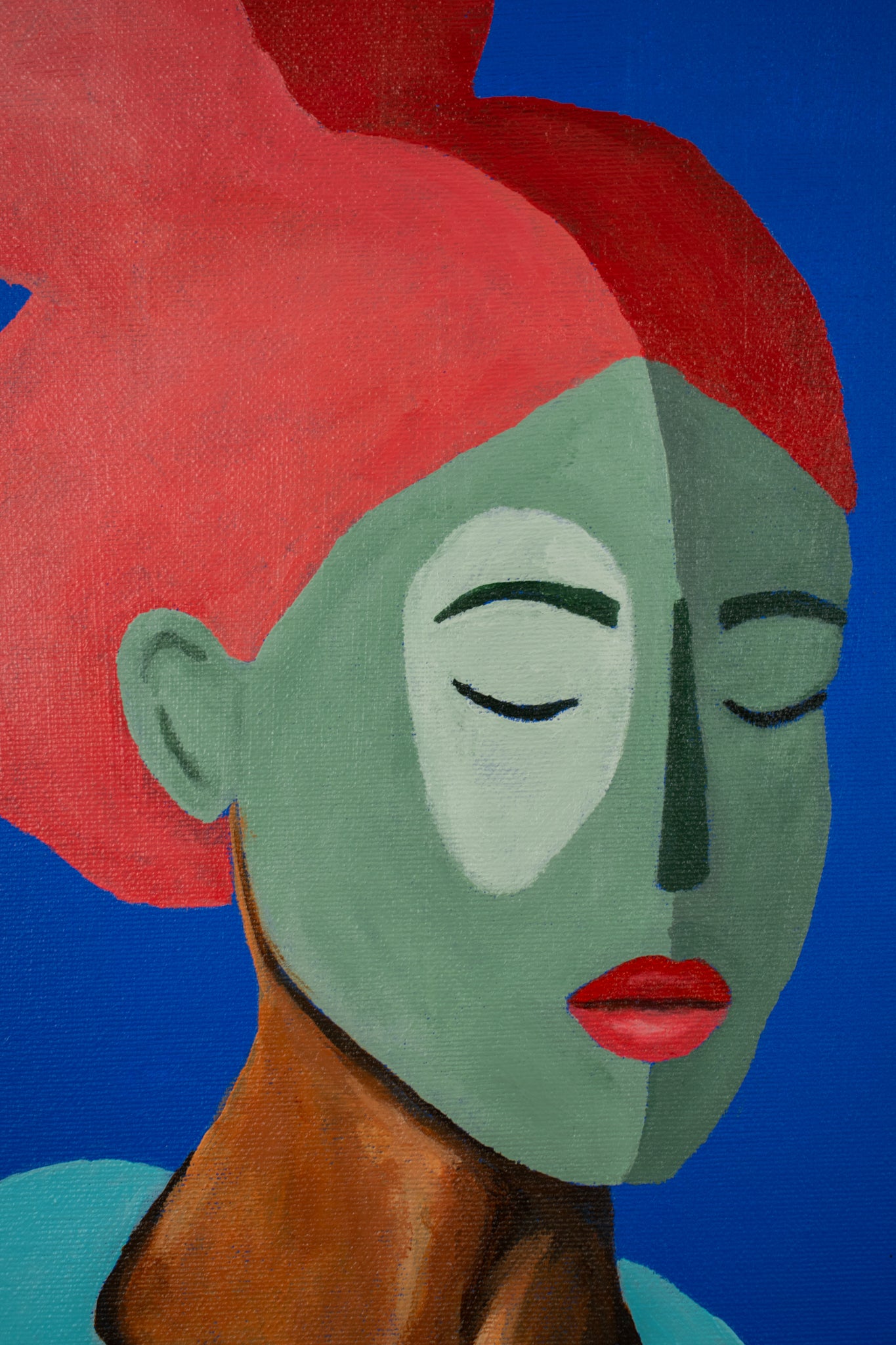 Moderne schilderij van een vrouw met een groene huid en roze haar op een blauwe achtergrond