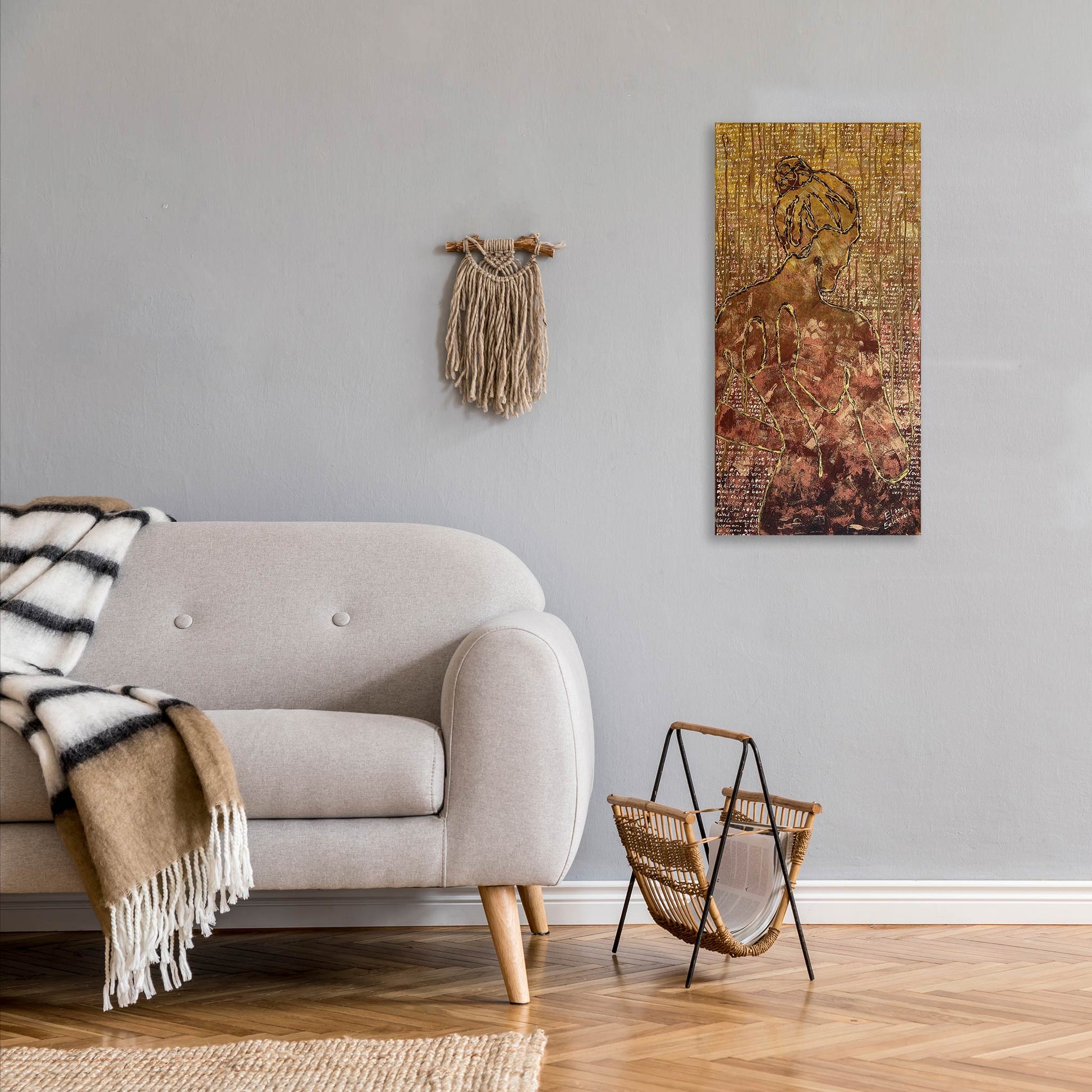 Origineel abstract schilderij van Elise Eekhout in een moderne woonkamerstelling met een bank