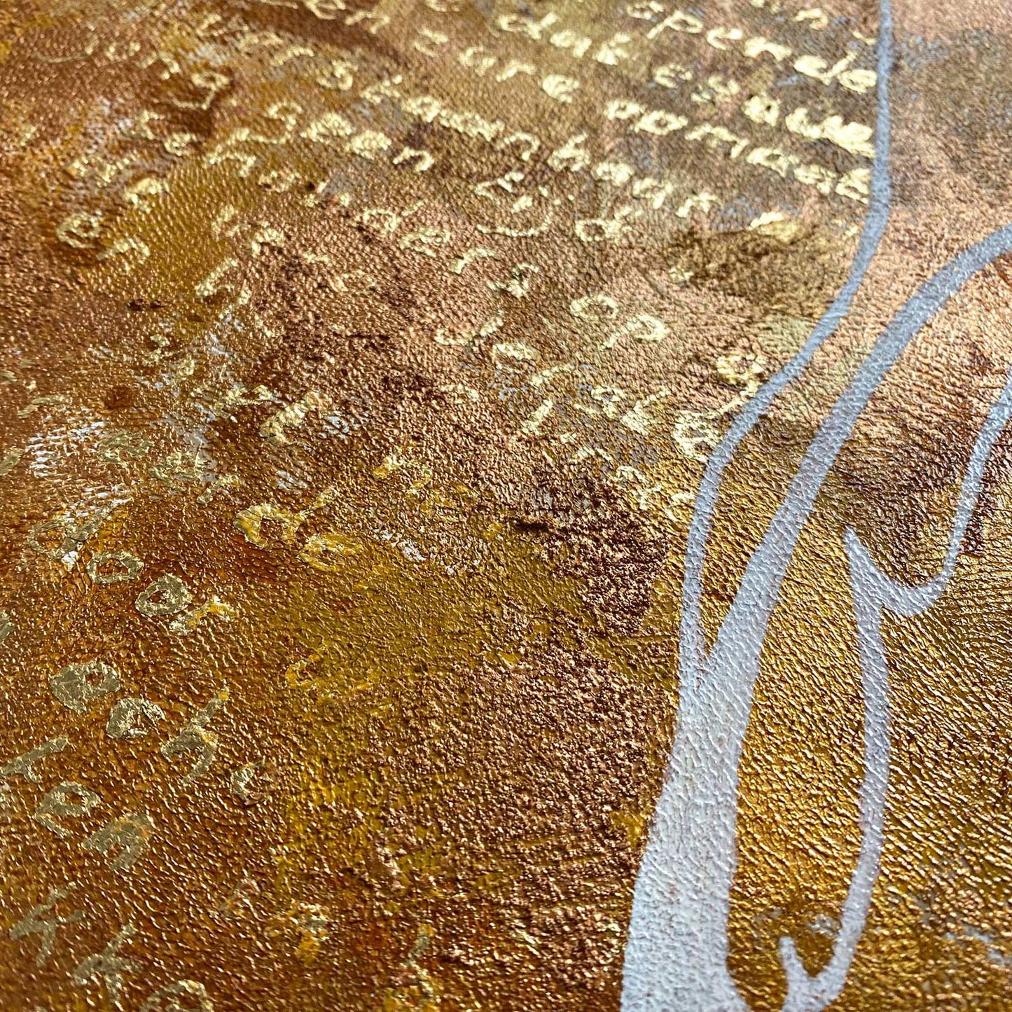 Origineel kunstwerk van Elise Eekhout met gouden details en abstracte teksturen