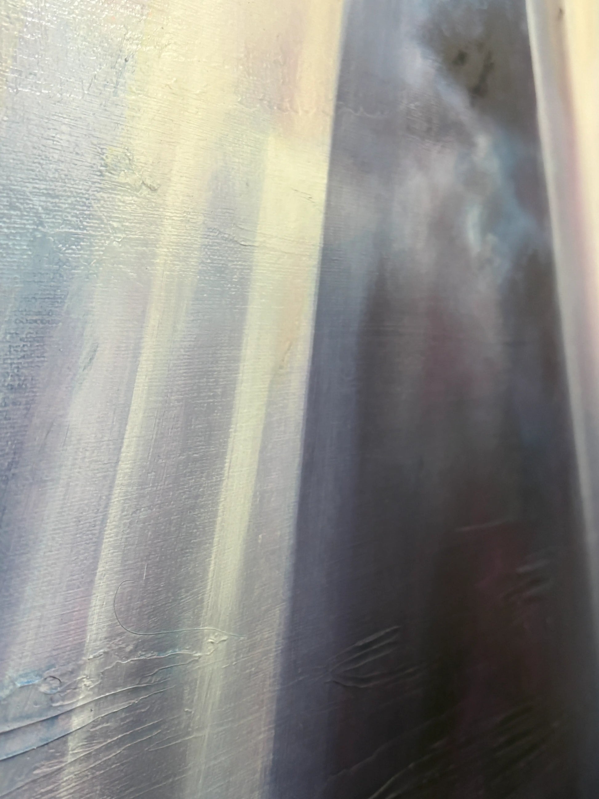 Detail van het origineel schilderij Dark & Stormy met zachte tinten en textuur