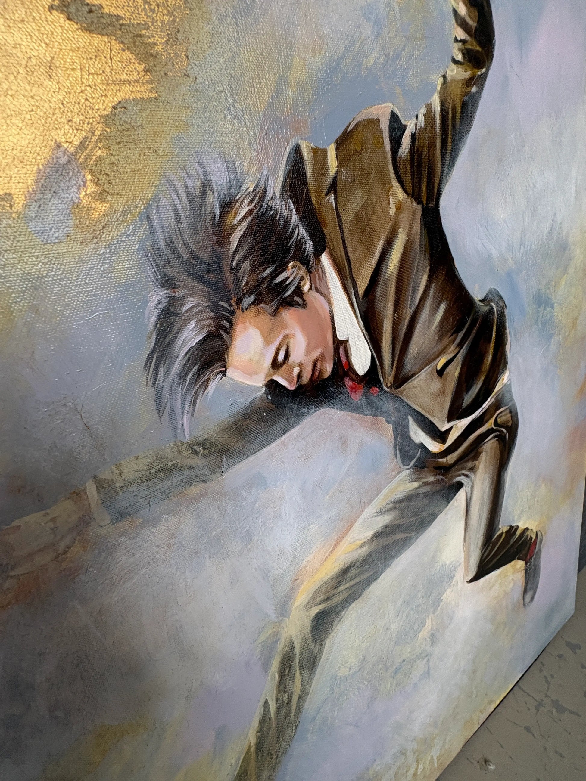 Origineel schilderij Gravity VI met een man in een pak die in de lucht springt, levendige kleuren