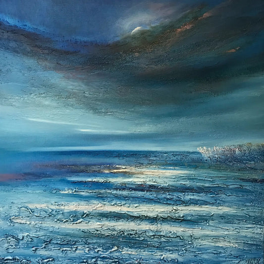 Origineel schilderij Night swim met een serene oceaan en dramatische lucht in blauwtonen