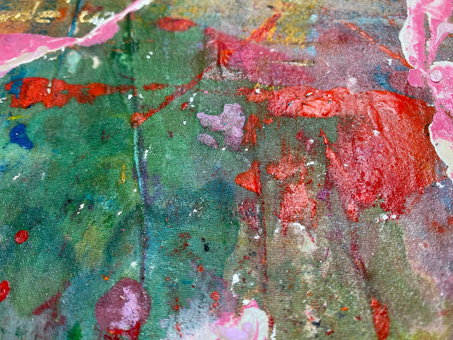 Origineel schilderij Roxanne met kleurrijke verfspetters en abstracte details op canvas