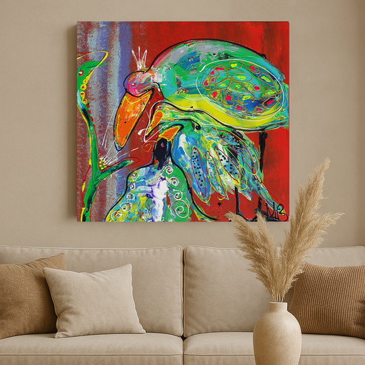 Origineel schilderij vogels met kleurrijke en abstracte vogelillustraties aan de muur boven een beige bank