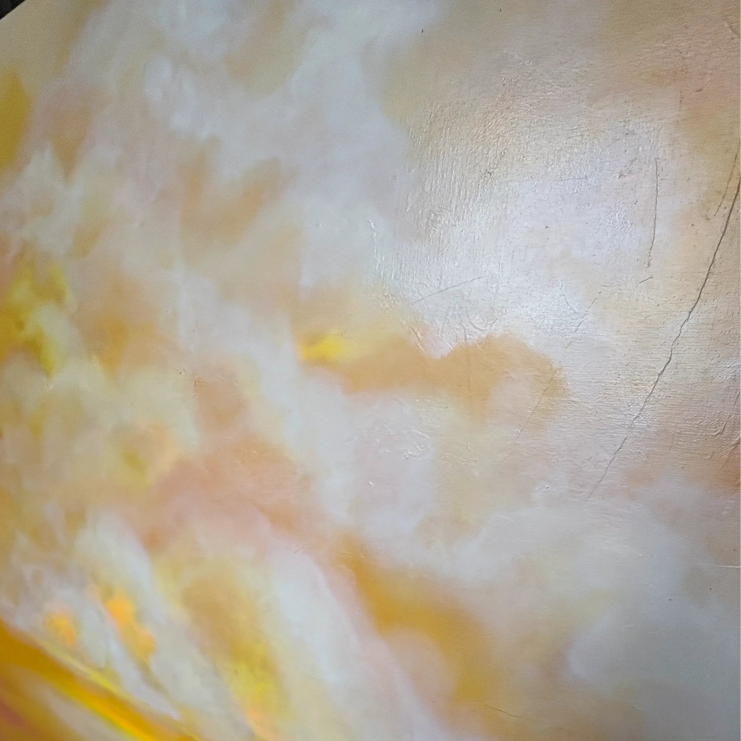 Schilderij delicate daffodil met zachte kleuren en een dromerige achtergrond vol lichte tinten